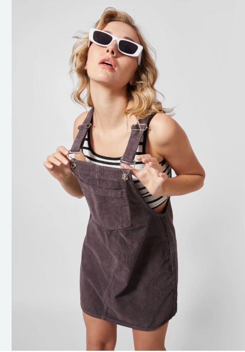 Robe salopette en velours marque pull&bear