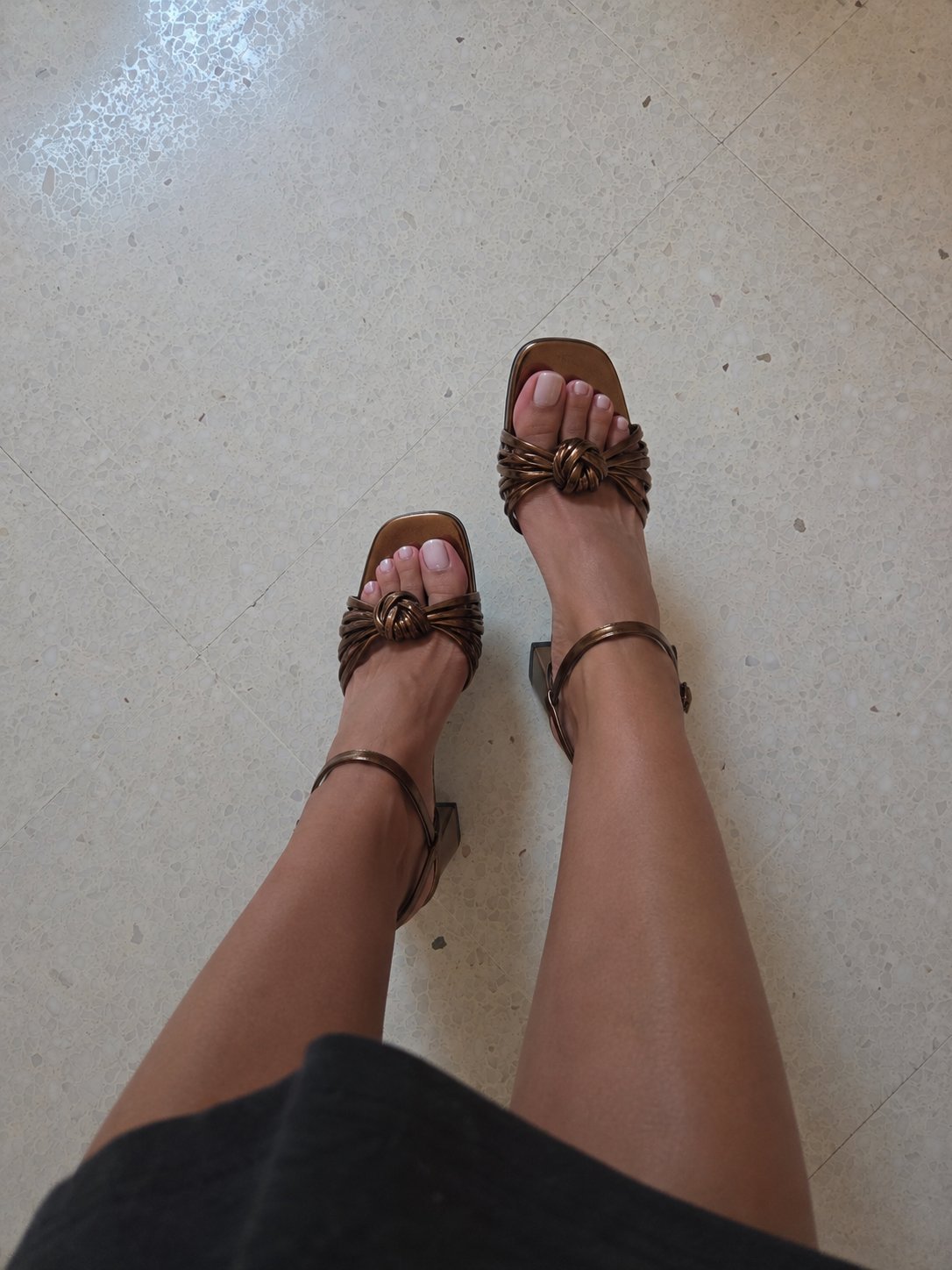 Sandales à talons couleur bronze – Pointure 38
