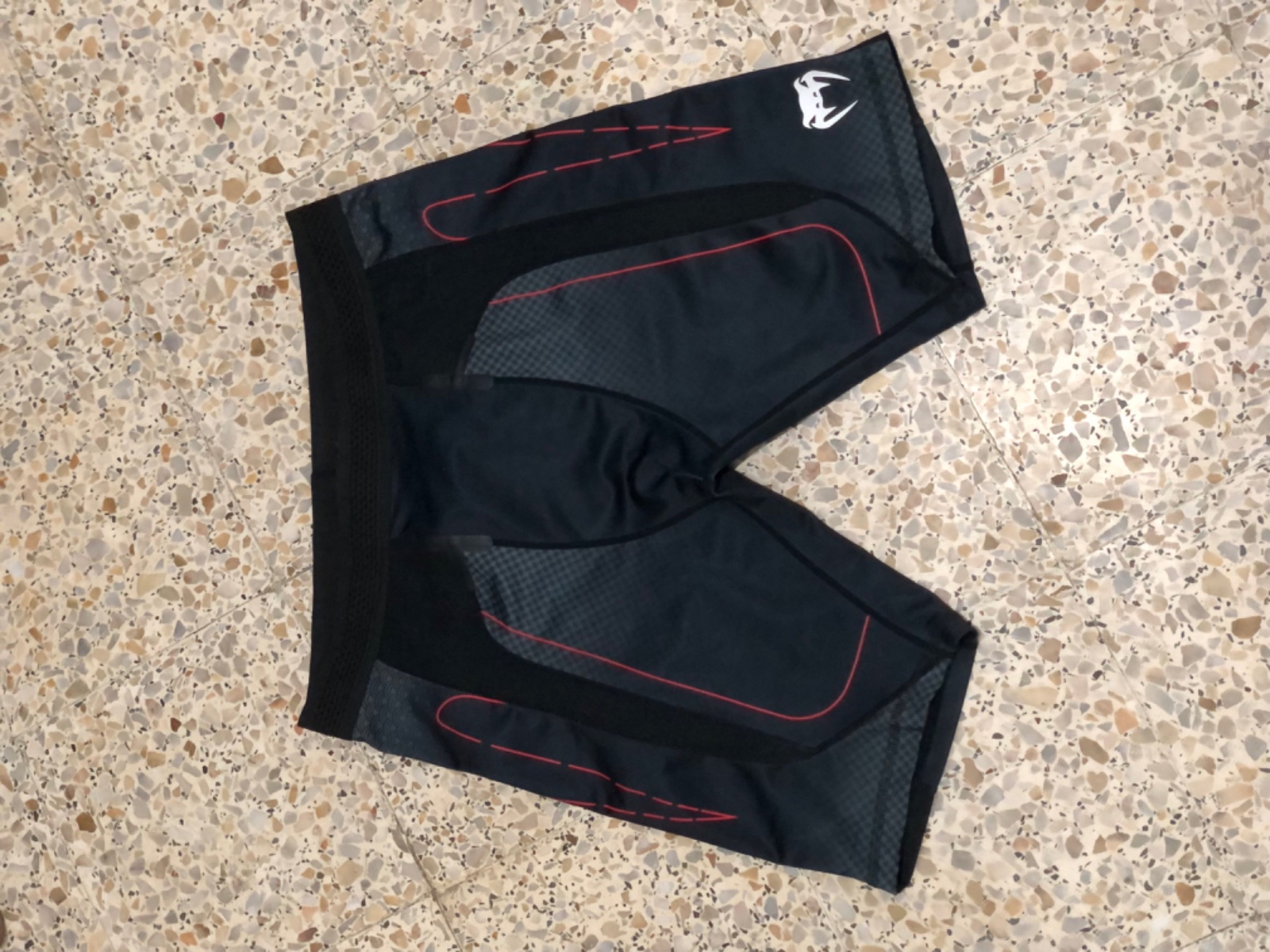 Short mma