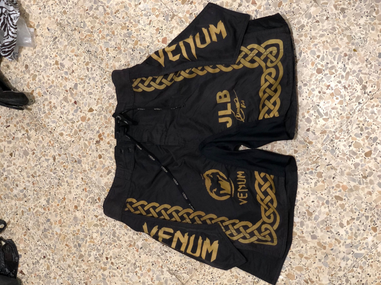 Short kick boxing /muay thai / boxing
