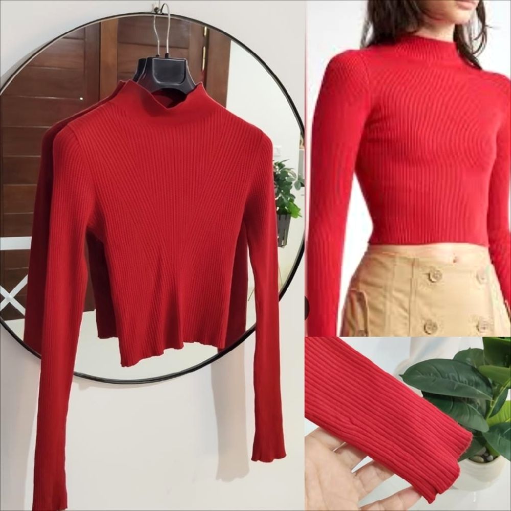 Pull rouge basique côtelé Lycra crop 
