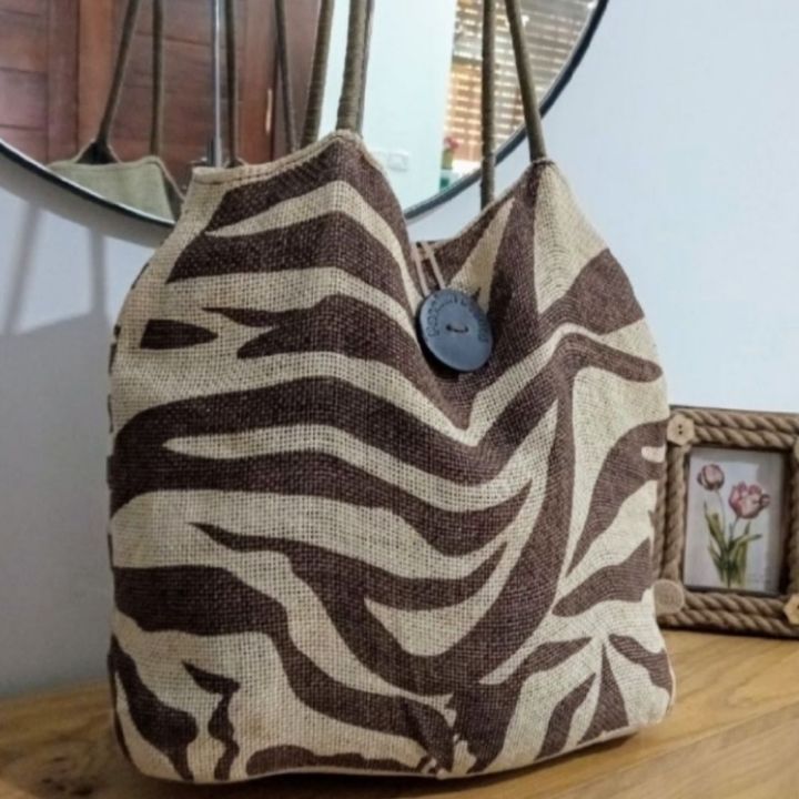 Grand sac en paille neuf 