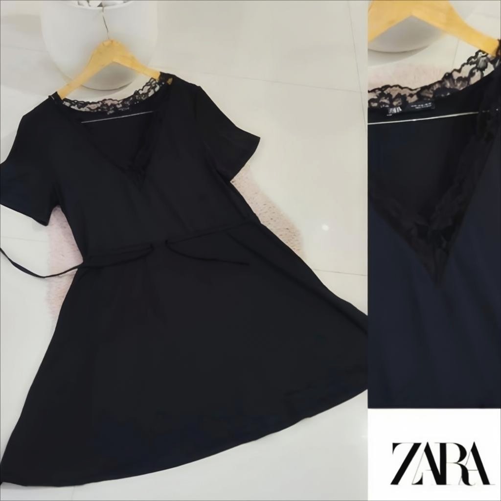 Robe Zara avec dentelles neuve 