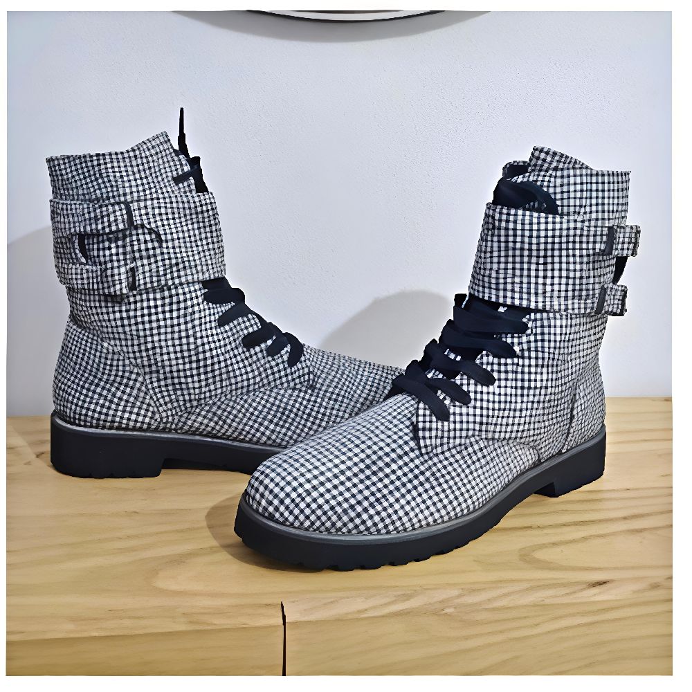 Bottines neuves en cuir véritable jamais portées 