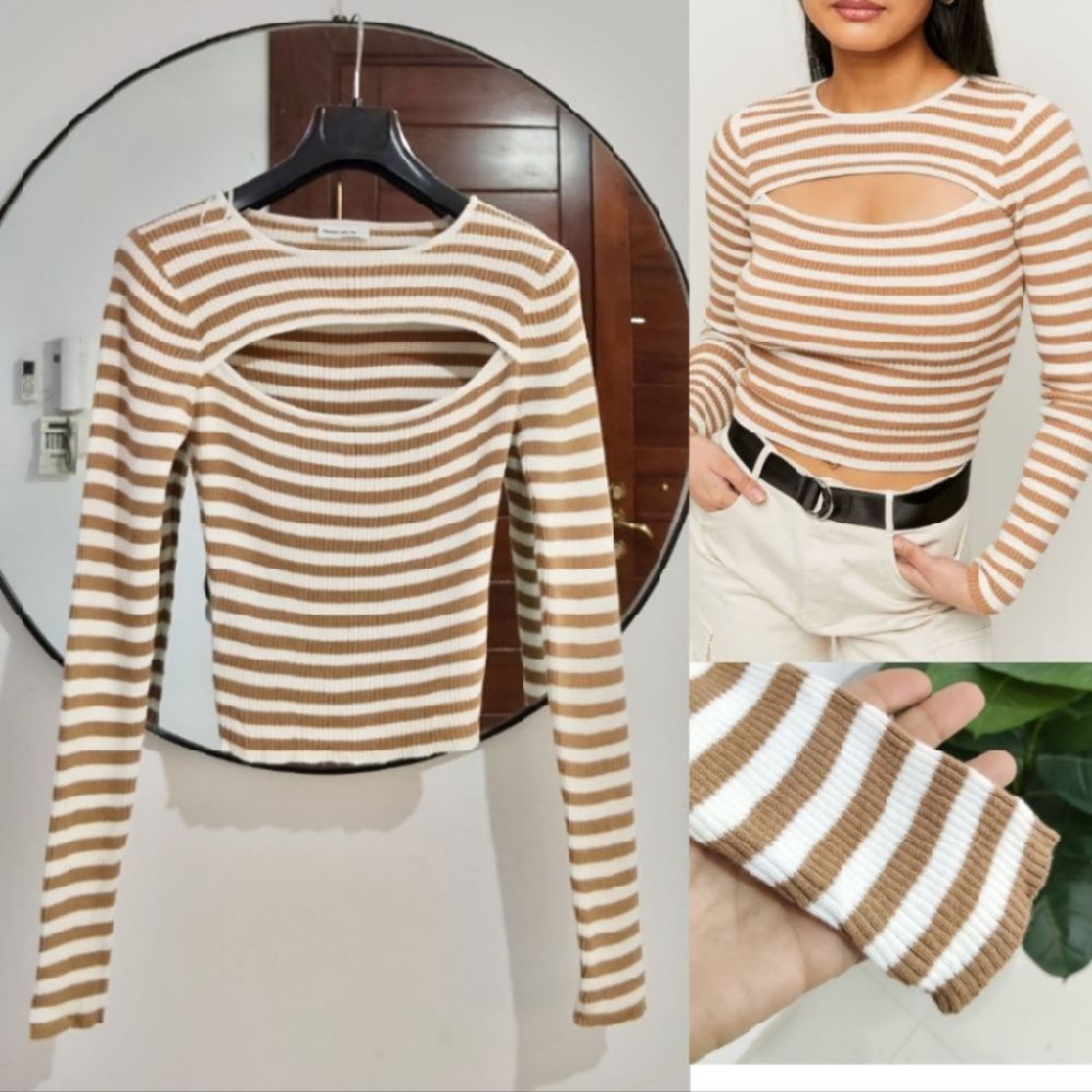 Joli pull Lycra à rayures neuf