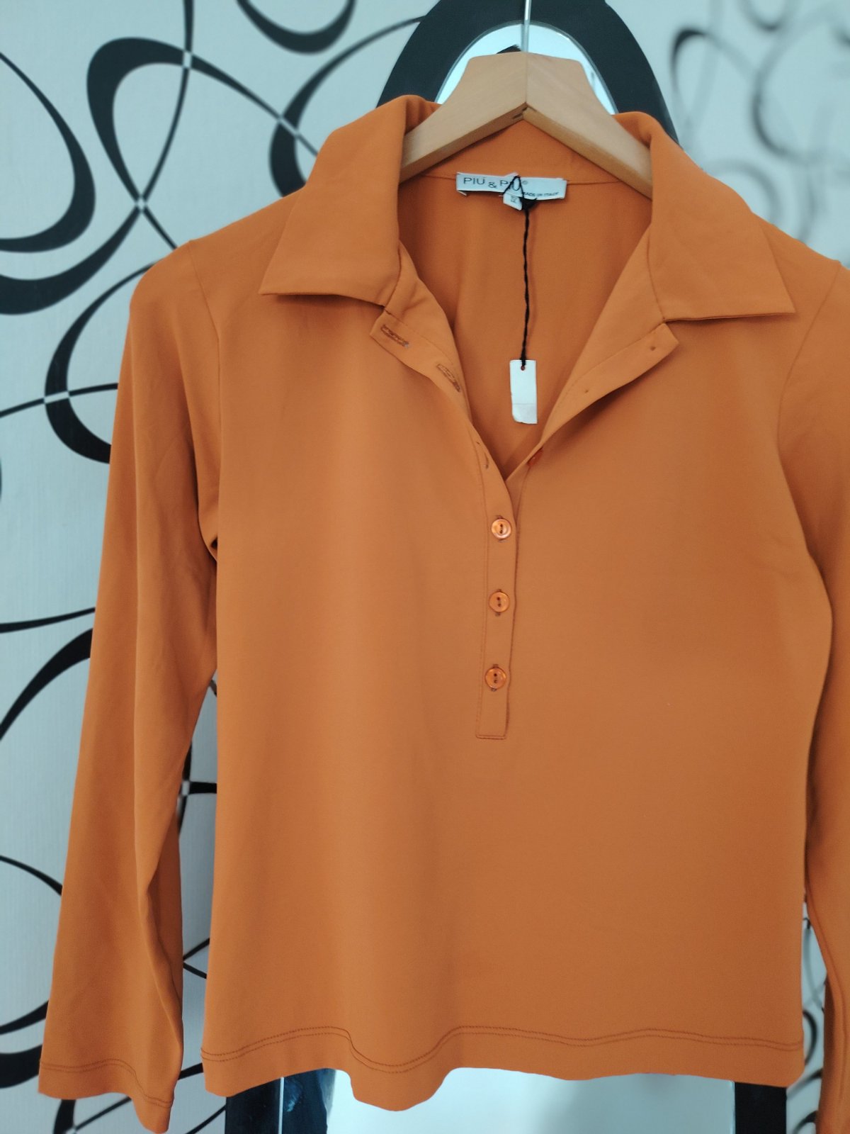 Pull neuf marque italienne taille m/l 