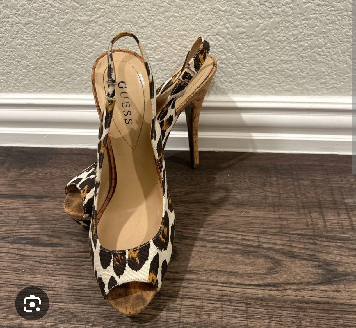 Escarpins guess en excellent etet pointure 40.5 