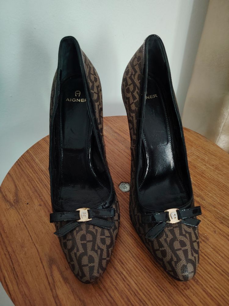 Escarpins aigner pointure 40 /39 