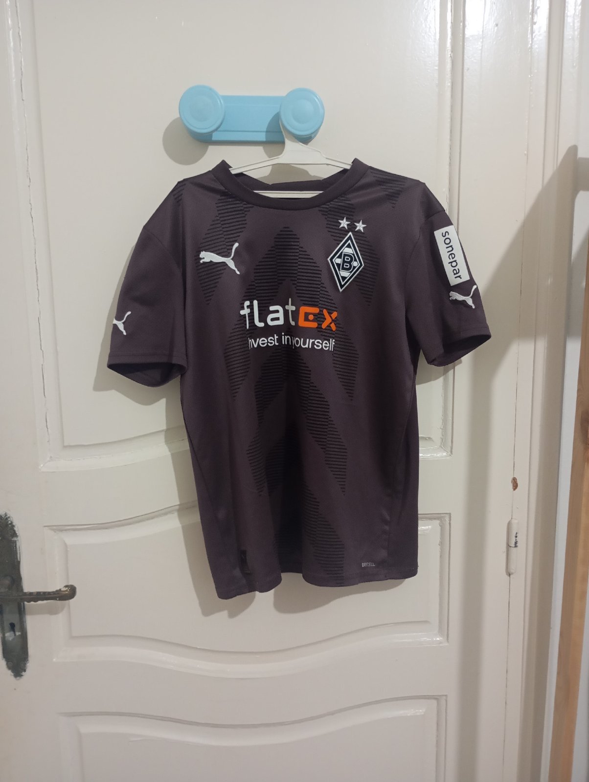 Maillot du fc monchengladbach orginal(prix négociable)