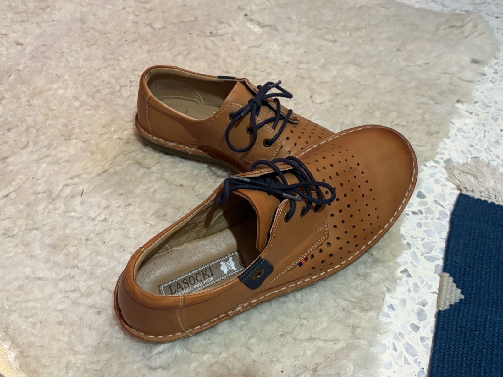 Sandales en cuir lasocki pour hommes 