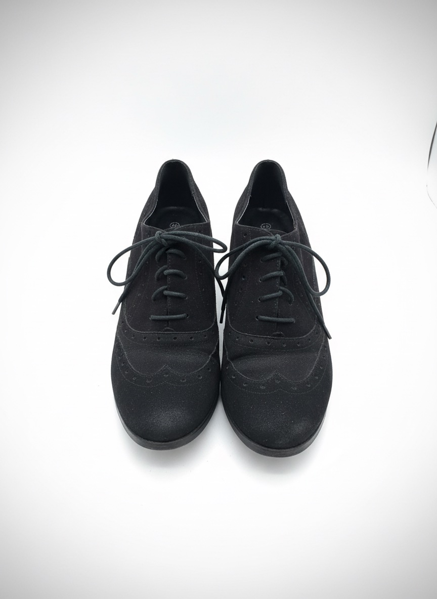 Chaussures à lacets noires style Oxford à talon – élégantes et vintage chic