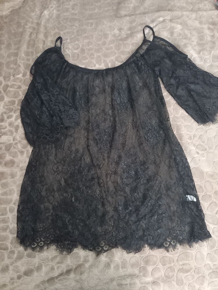 Nuisette noire dentelle taille standard 