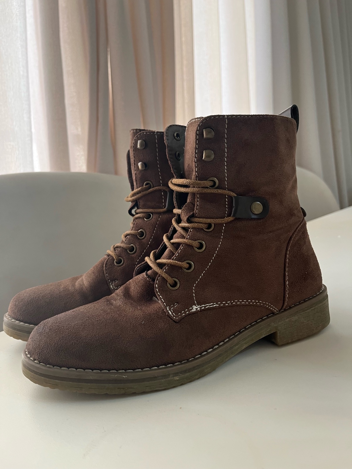 Bretequin marron 