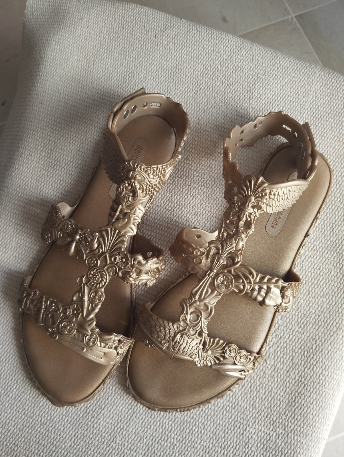 Sandales dorè brezilien  MELISSA pnt 38