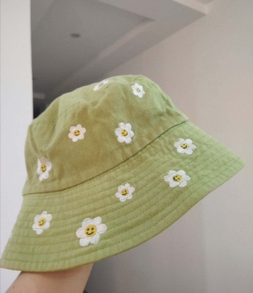 Chapeau a fleurs 