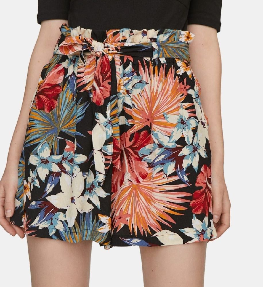 Summer short flowery shorte florale dete