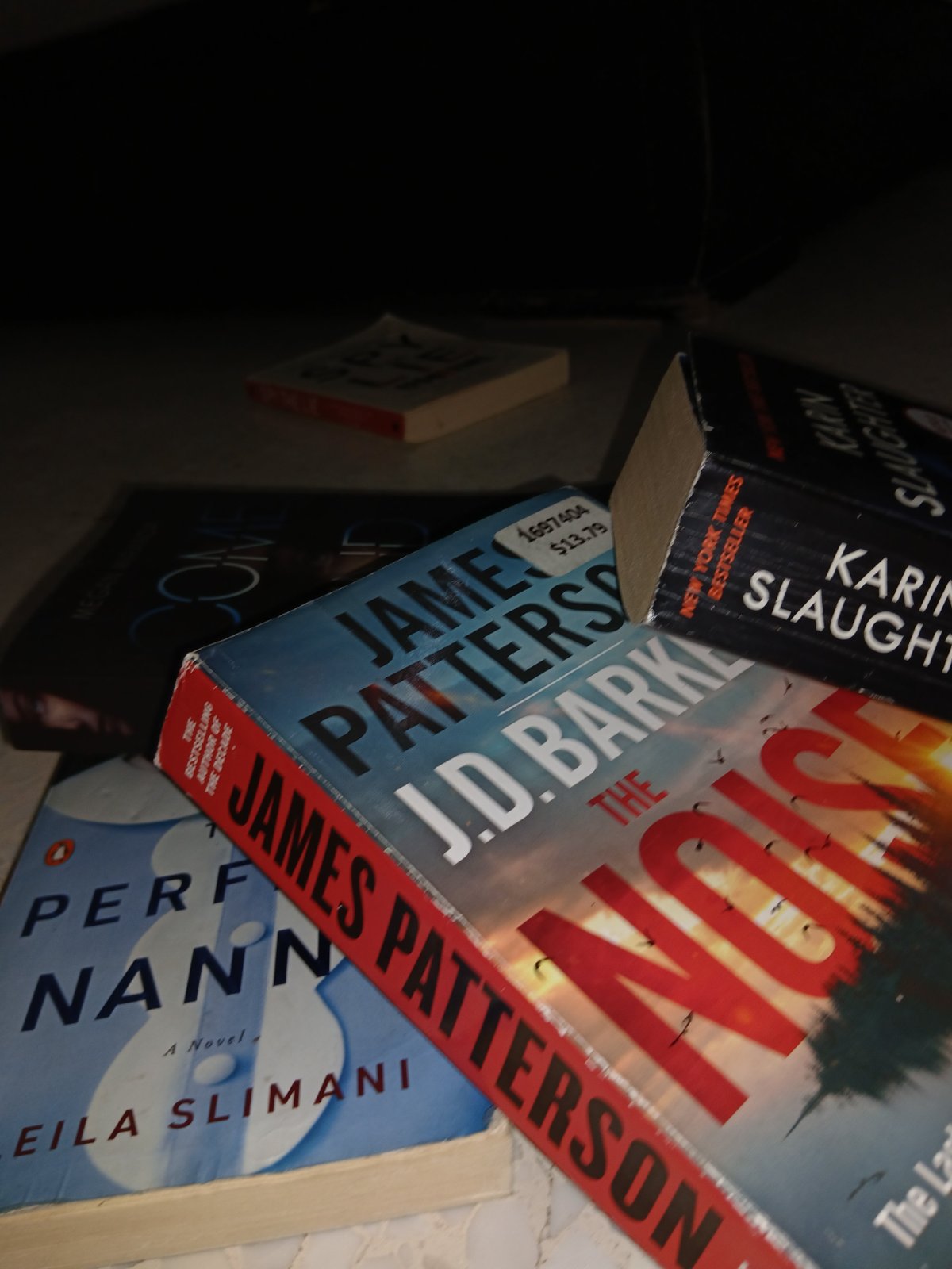 Livre en anglais , book , pack thriller 