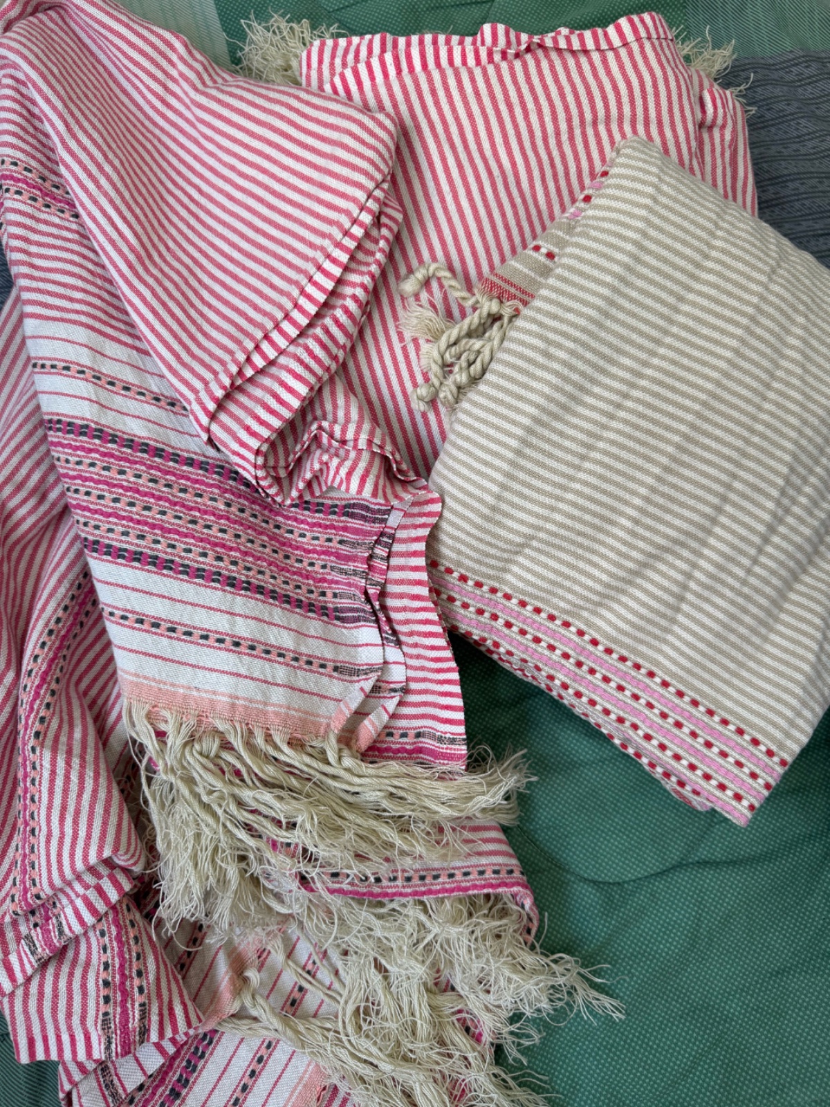 3 fouta/jetés 