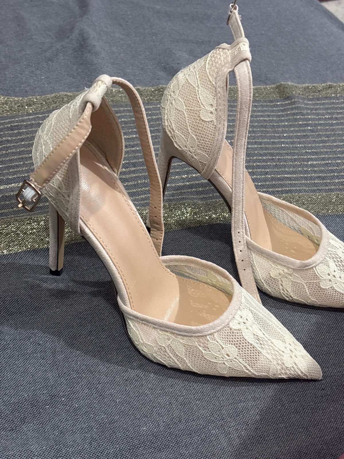Des talons blanc sale 