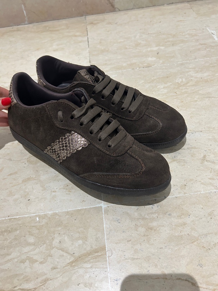 Baskets marron en daim semelle orthopédique 