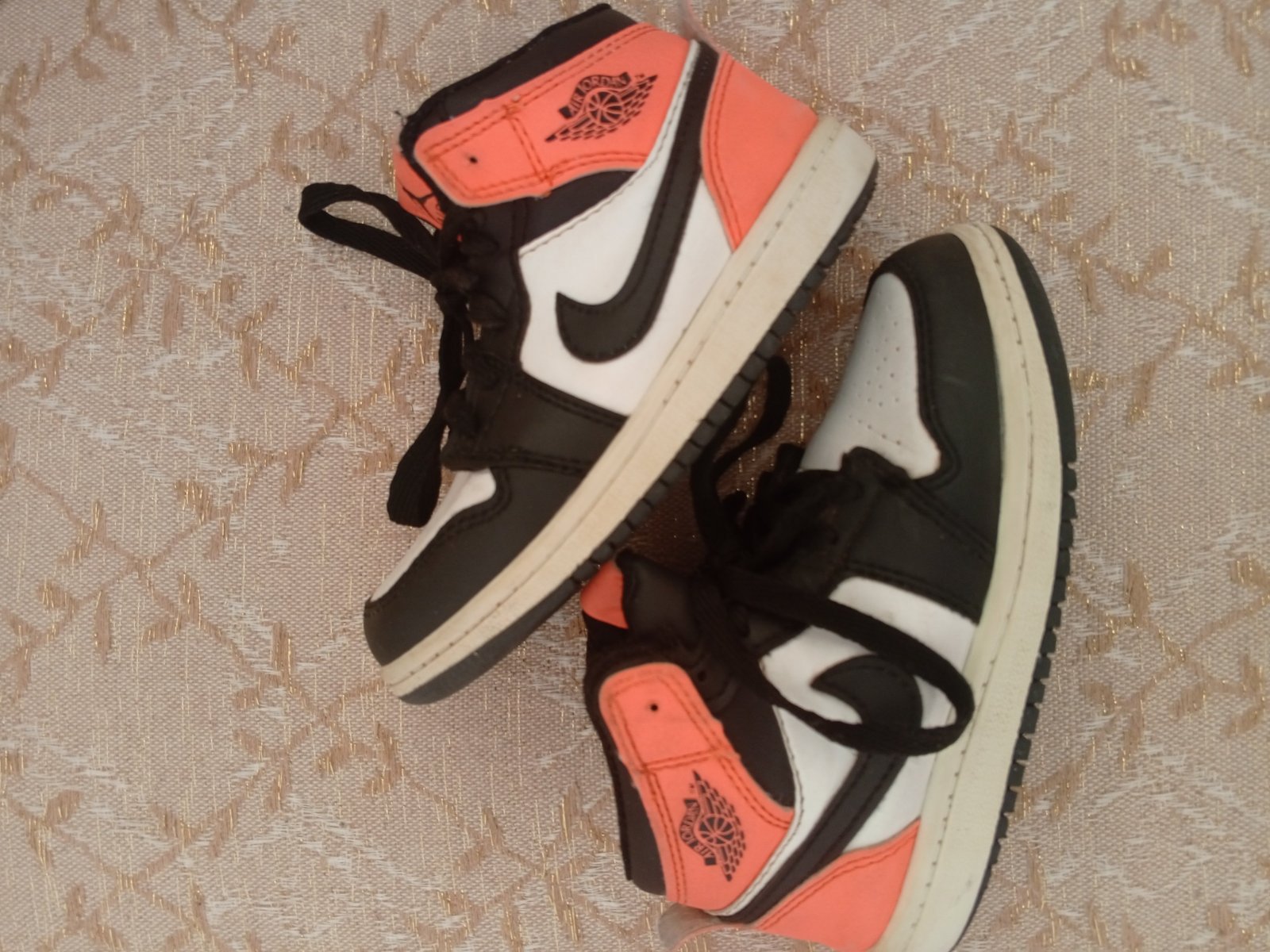 Espadrille Air Jordan pour enfant pointure 27 made in turkey 