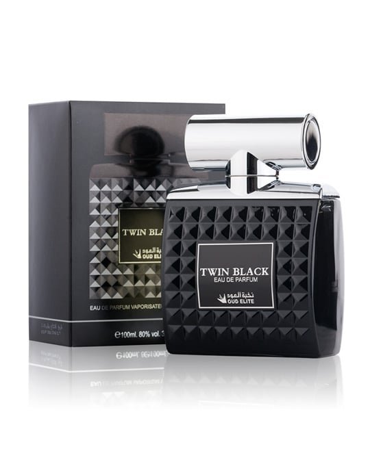 نخبة العود Le produit présenté est le Twin Black, une eau de parfum de 100 ml de la marque Oud Elite au parfum fruité et gourmand mêlant des notes de canneberge, de myrtille et de mûre sur un fond de musc et de vanille. Importé de l'Arabie Saoudite 