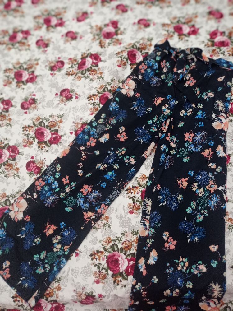 Pantalon large fleuri