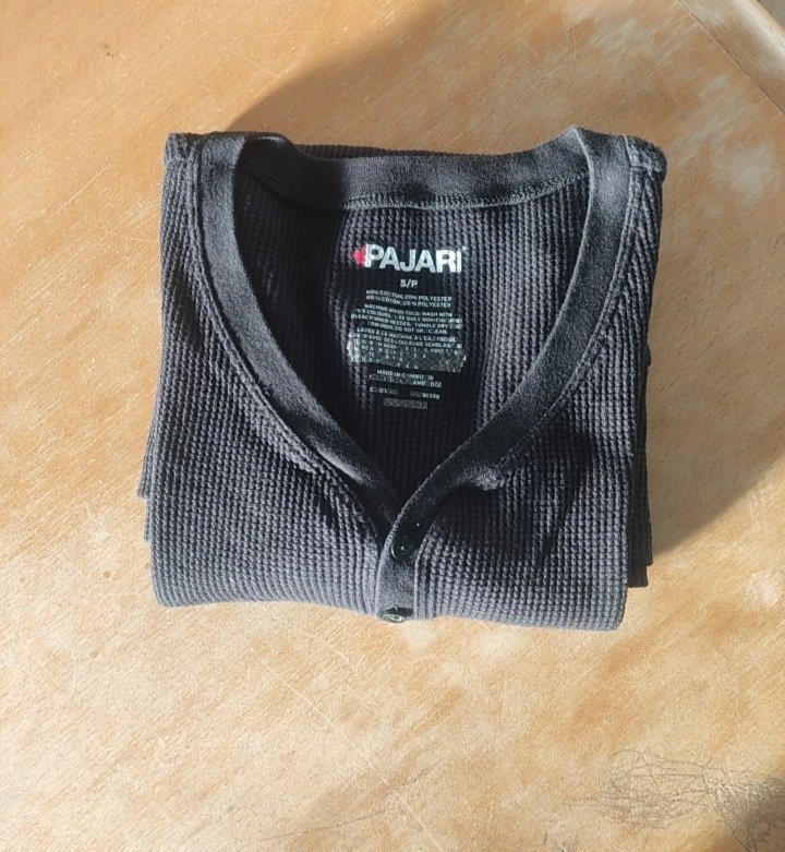 Pull Henley Pajari à motif en noir skinny fit 