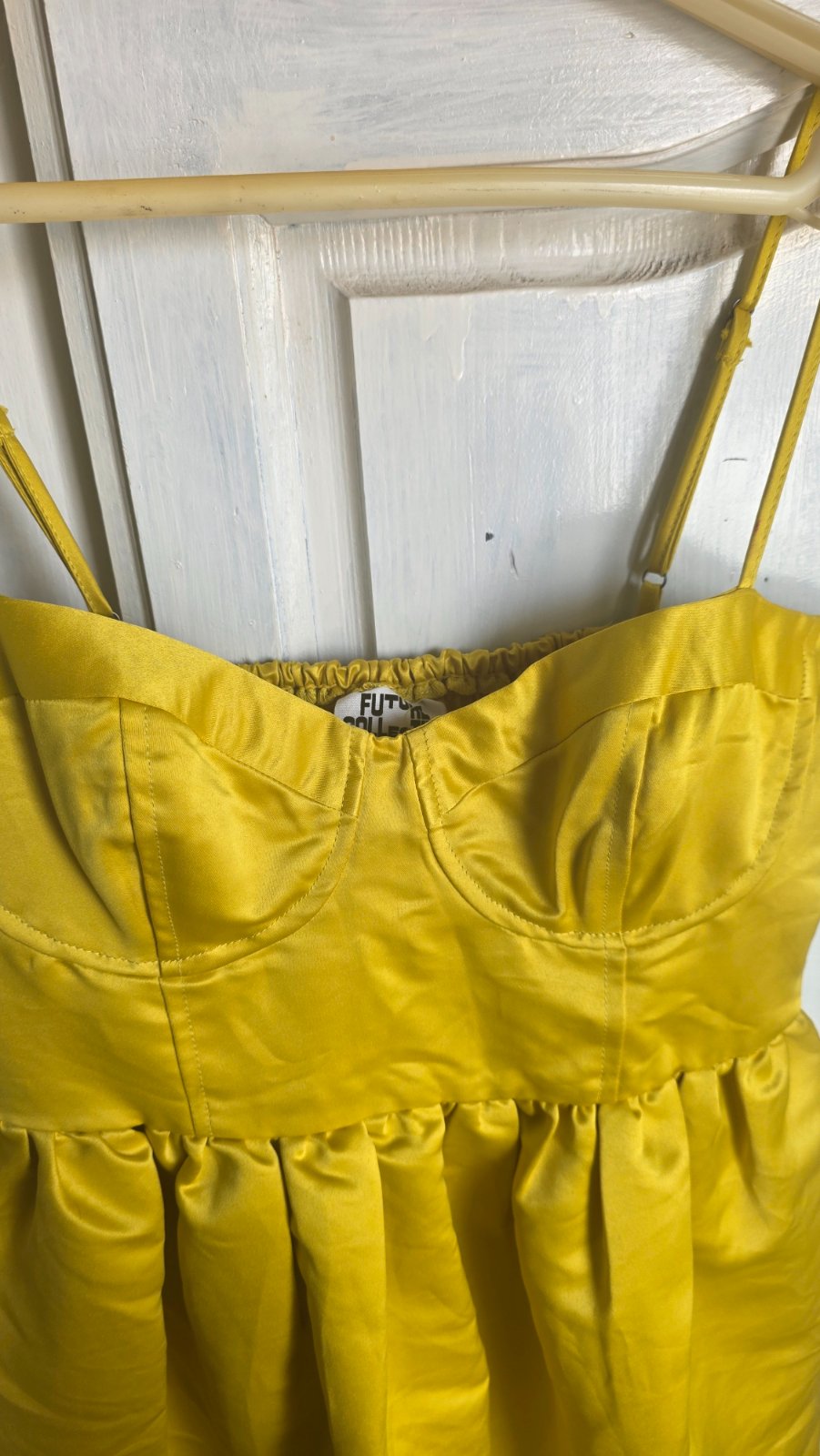 Robe dorée 