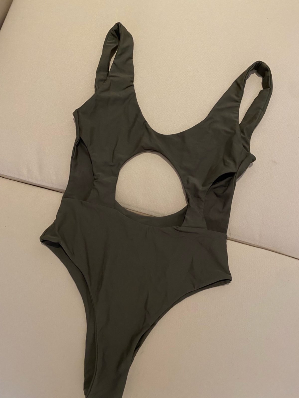 Maillot vert millitaire