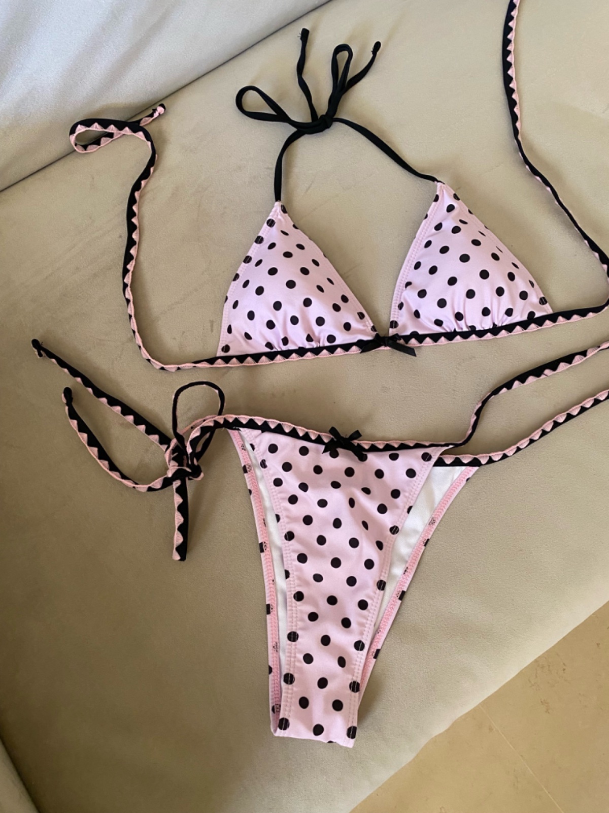 Bikini pint rose et noir