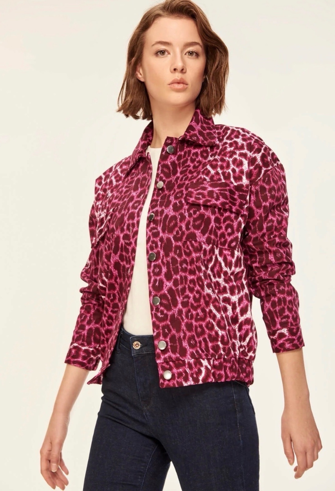 Veste léopard rose glamour strassée - style audacieux 
