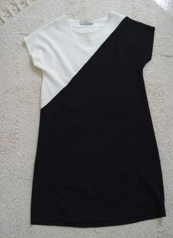Robe asymétrique noir et blanc 