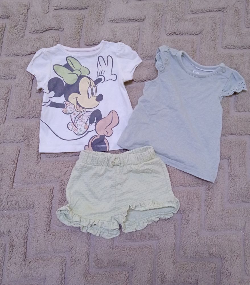 Lot bébé fille c&a