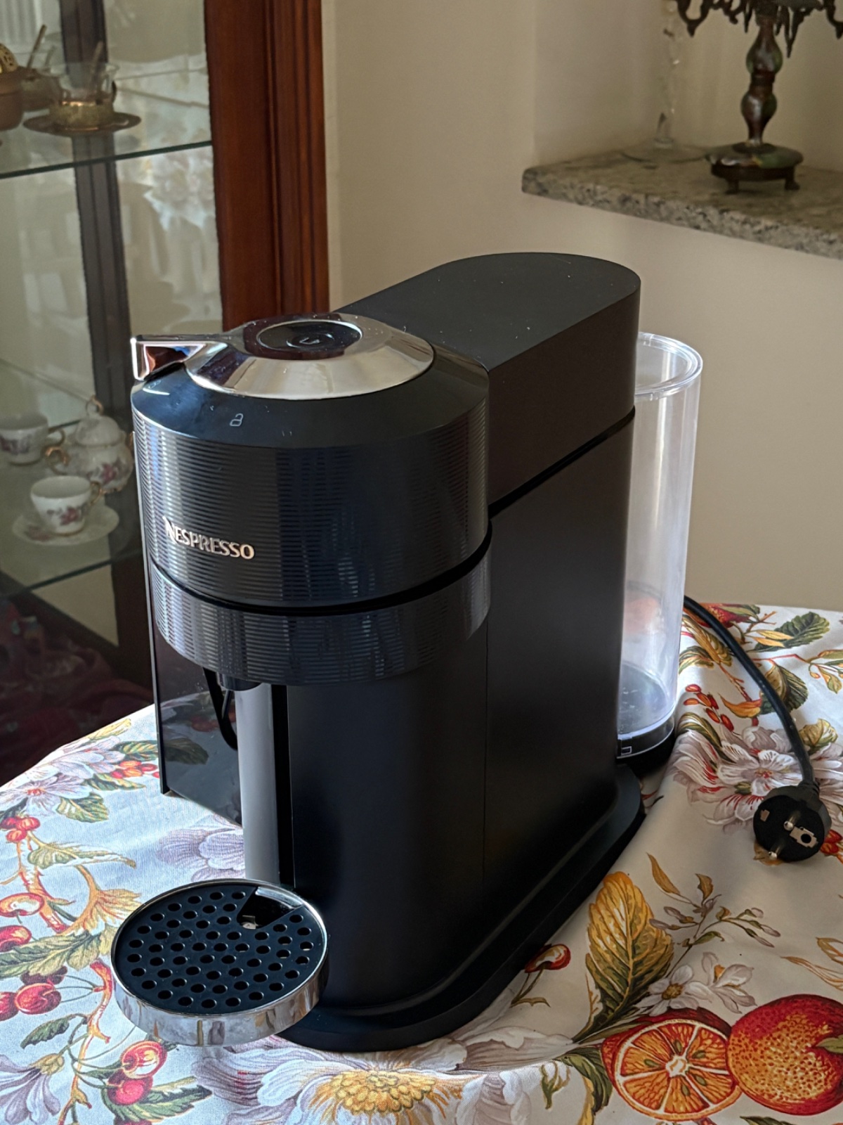Cafetière Nespresso Vertuo Next – Très bon état