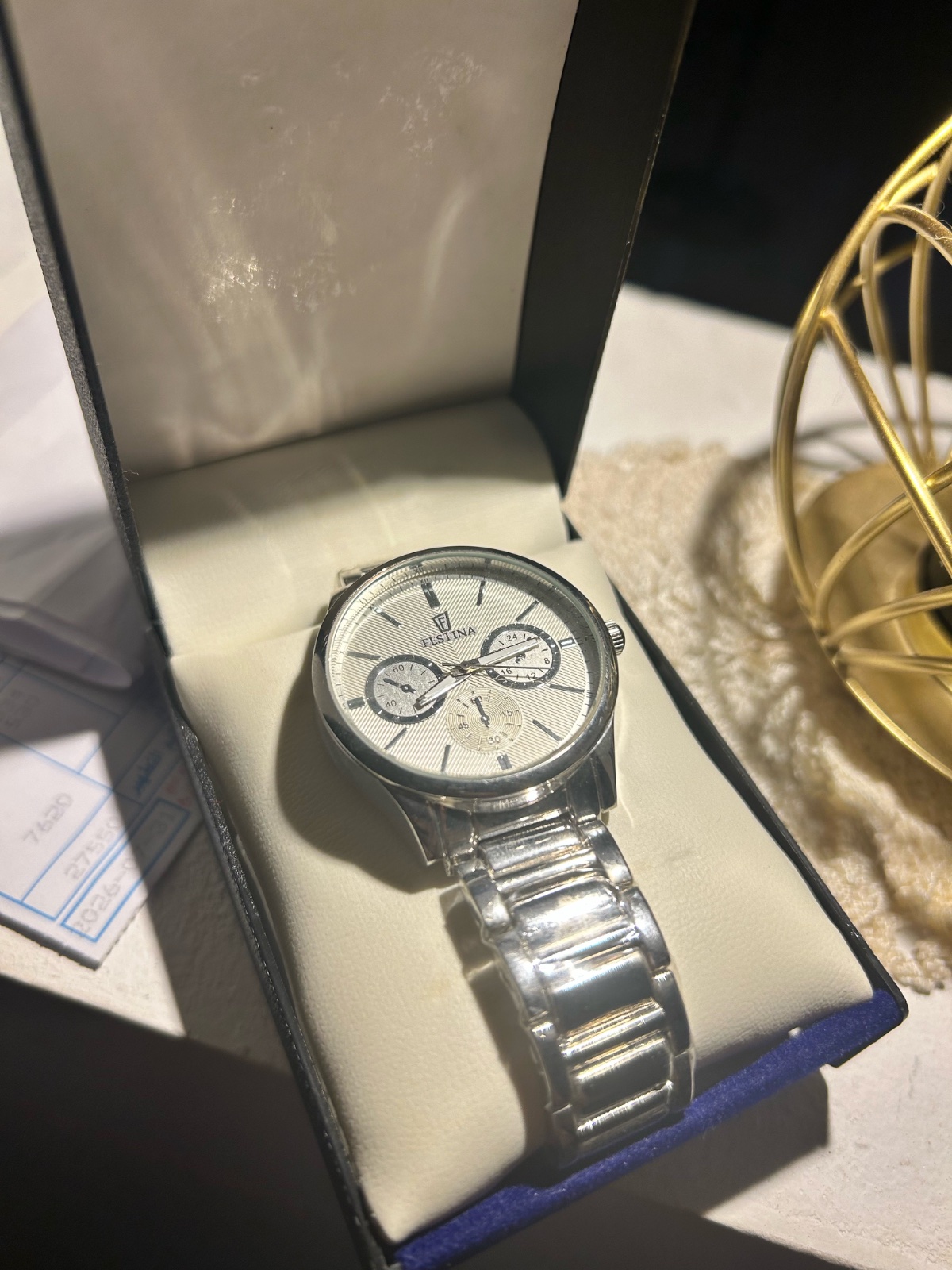 Montre festine neuf