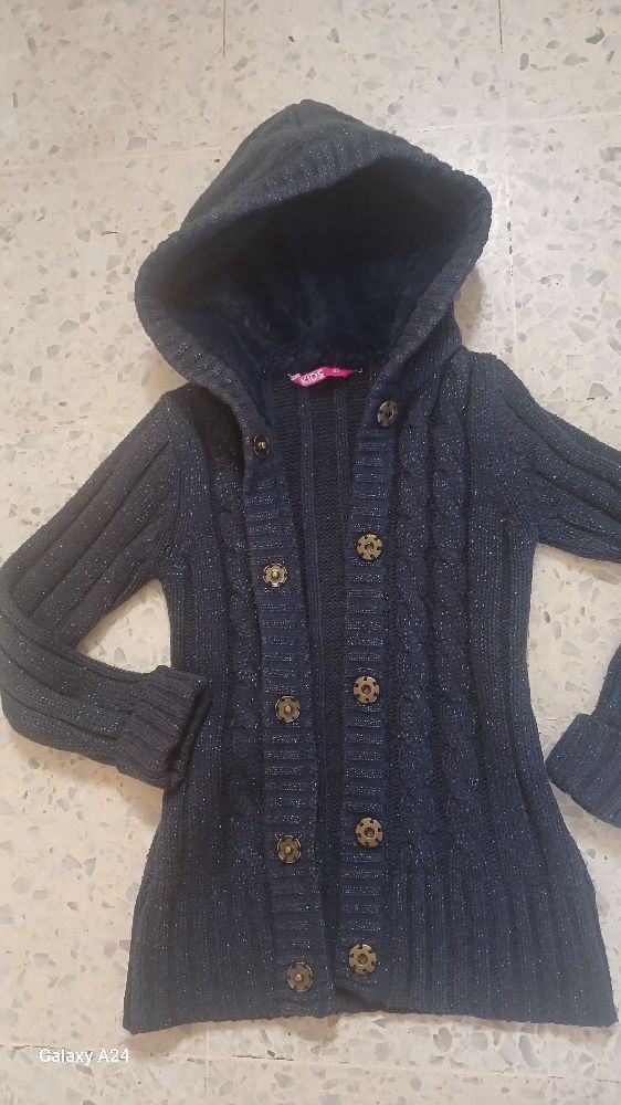 gilet bleu marine avec paillettes 