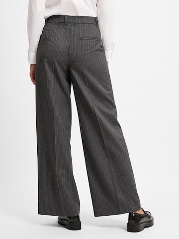 Wide leg pants 