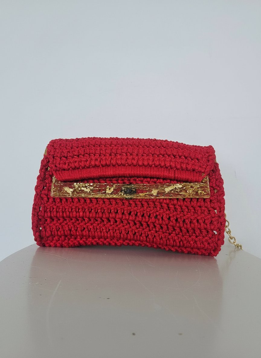 Sac en crochet original et distingué