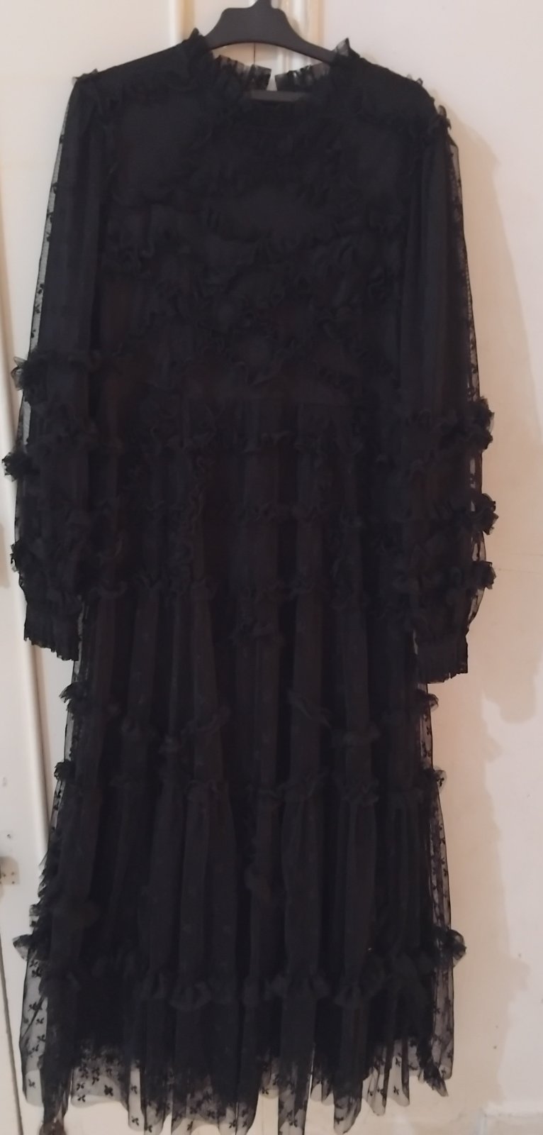 Tres elegante robe dentelle Noir