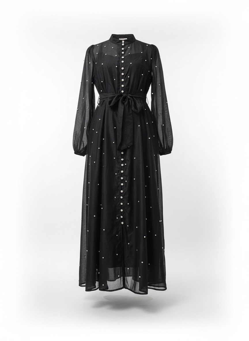 Robe noire avec strasse