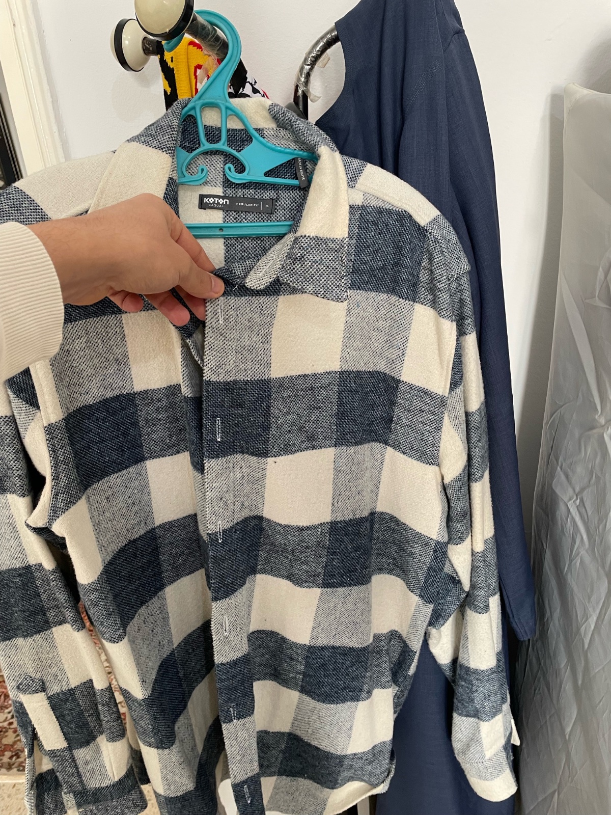 Sur chemise à carreaux