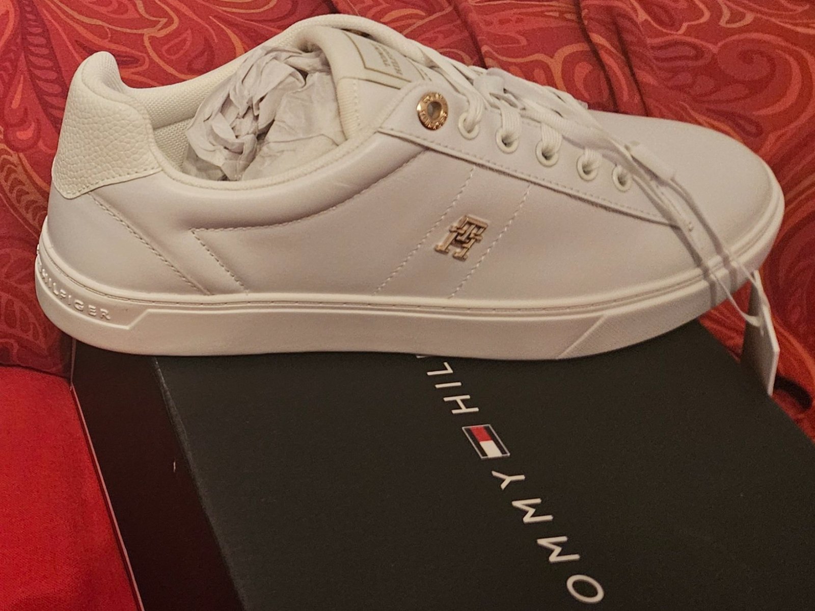 Tommy Hilfiger 