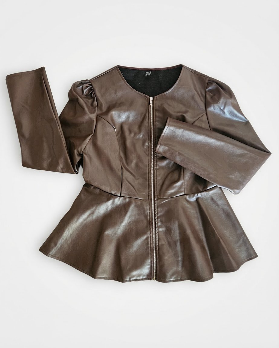 Veste en simili cuir portée une seule fois 