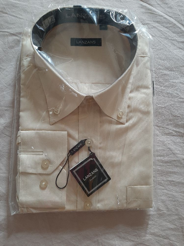 🌻chemise homme importée neuve avec étiquette 🌻