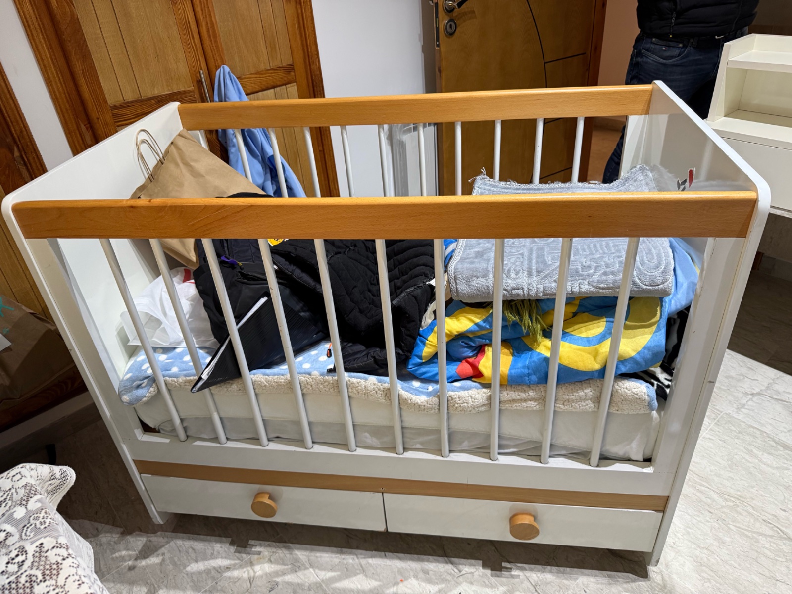 Lit bébé avec matelas