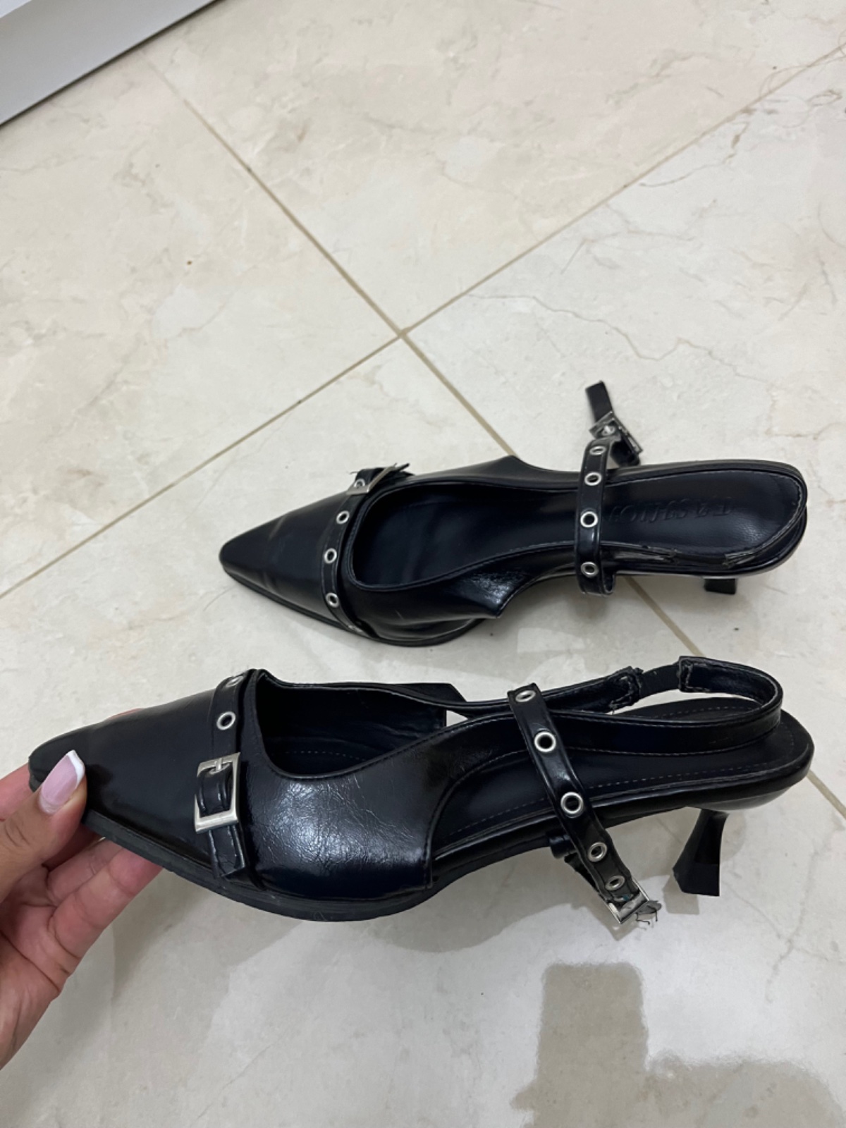 Kitten heels 