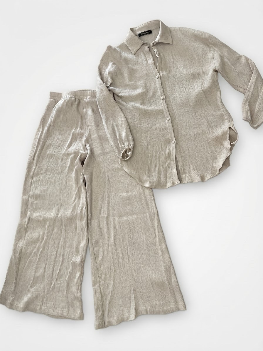 Set beige demi saison coupe large chemise et pantalon