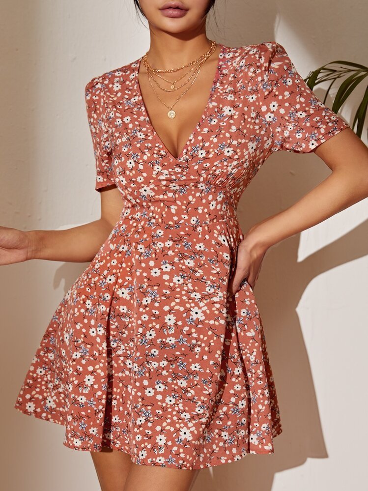 Robe shein intacte parfaite pour l'été 