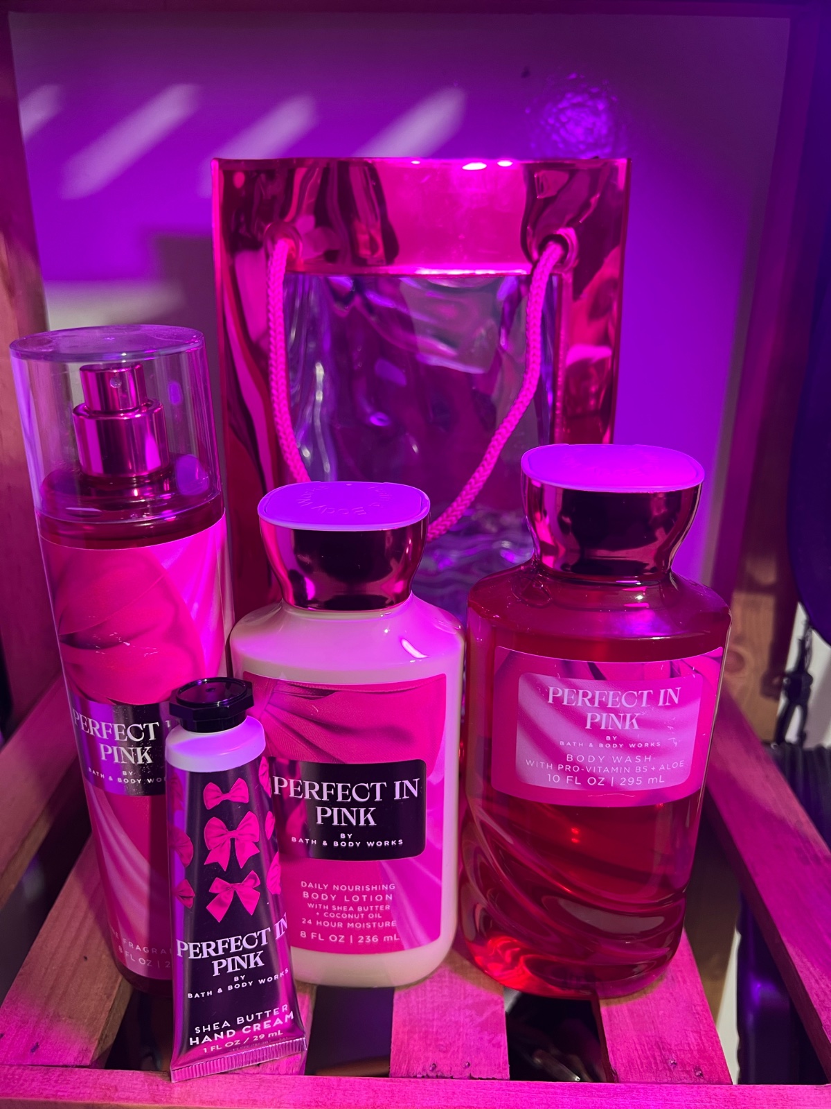 Bath & body works pink 🩷🩷🩷